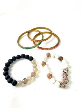 Assorted Women’s Beaded & Enamel‎ Bangle Bracelet Set - Multicolor